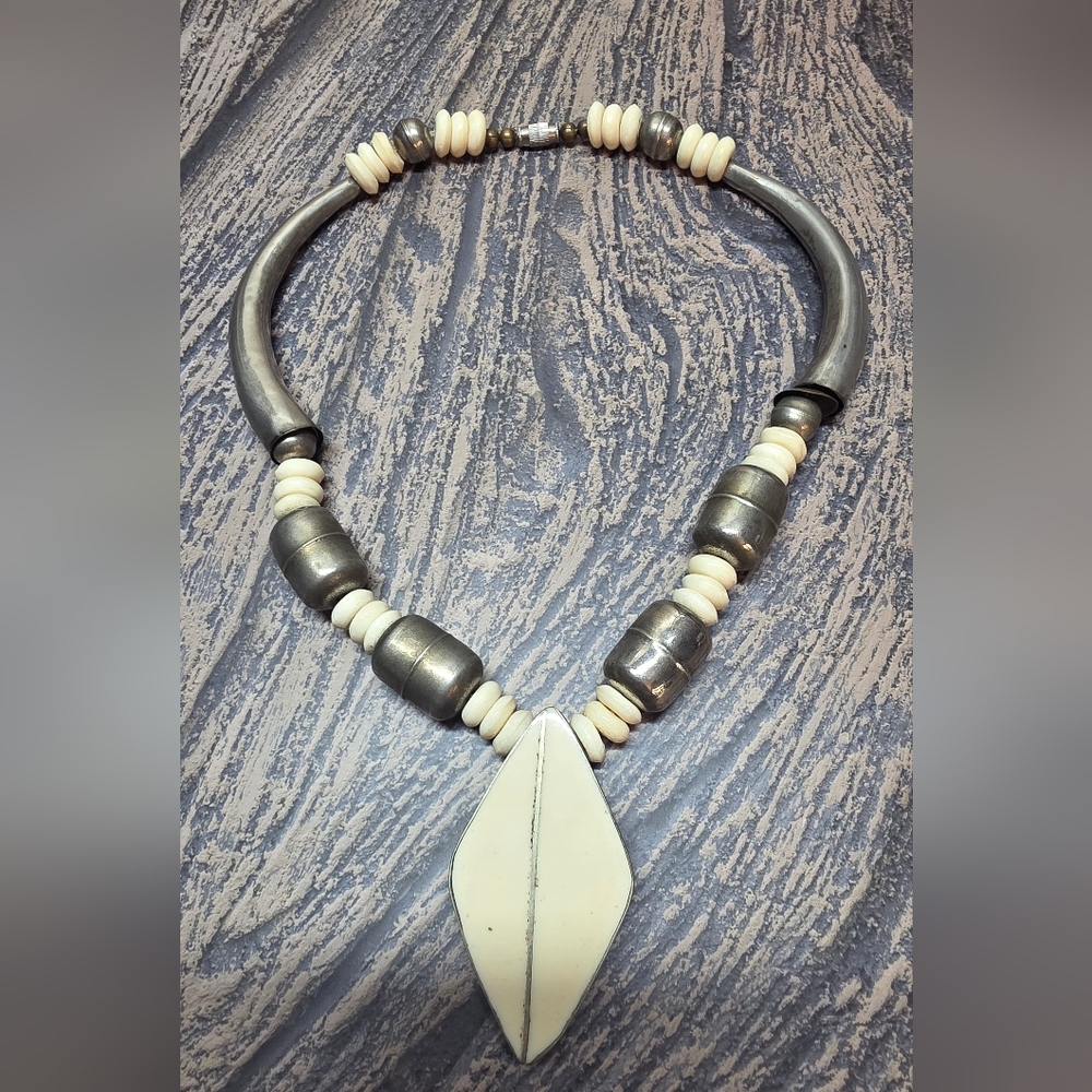 Bone & Silver Tone Statement Necklace | Artisan Boho | Screw Clasp | VINTAGE